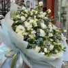 Art Bouquet "Weiß Blau" - Eine faszinierende Blumenkomposition in zarten Farben 3 Art Bouquet weiss-blau