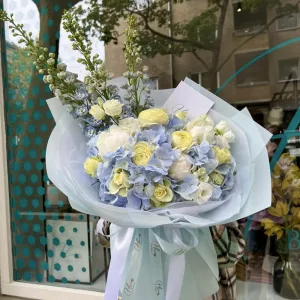 Art Bourquet weiss-blau-gelb